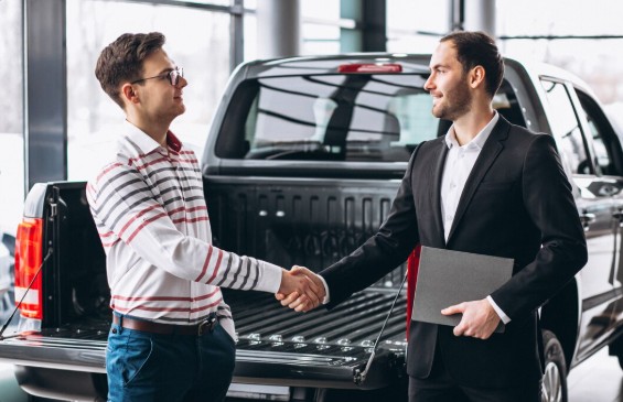 Is It Cheaper to Call a Locksmith Instead of a Dealership?