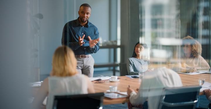 How Does Executive Business Coaching Help Leaders Make Better Decisions and Grow Their Business?